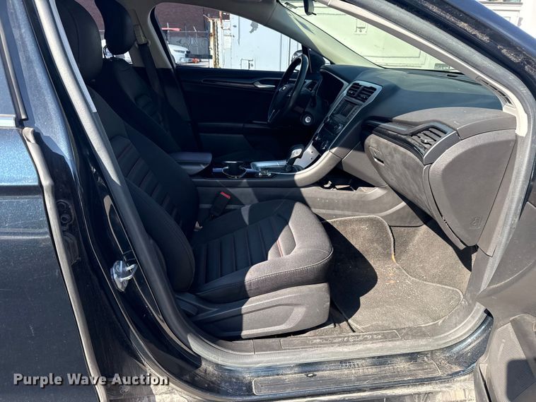 image for item FB8632 2014 Ford Fusion 