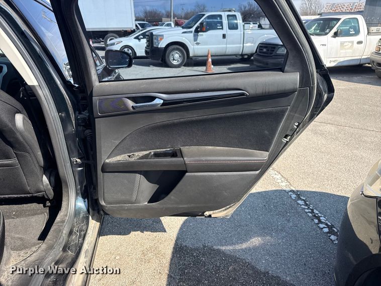 image for item FB8632 2014 Ford Fusion 