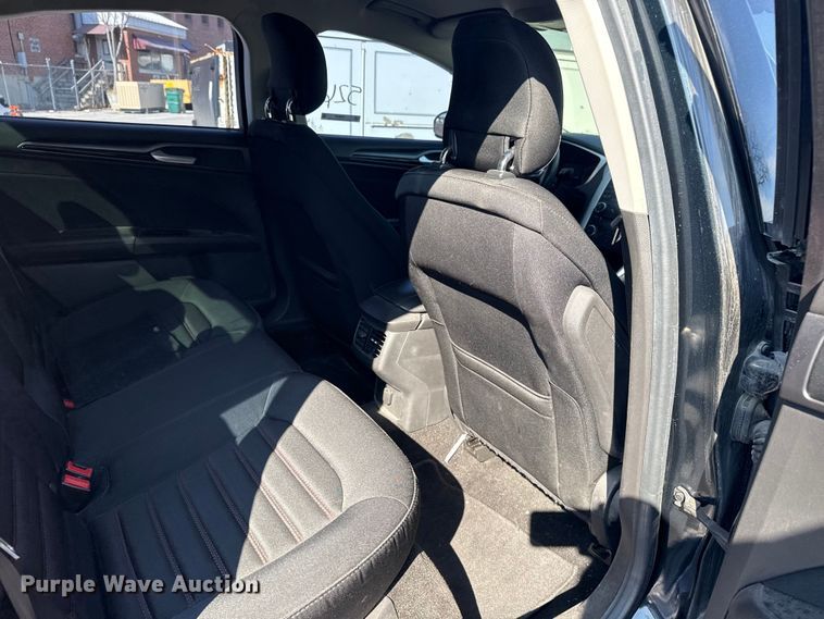 image for item FB8632 2014 Ford Fusion 