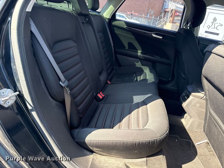 image for item FB8632 2014 Ford Fusion 