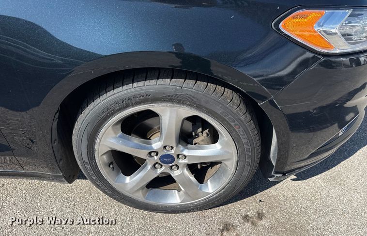 image for item FB8632 2014 Ford Fusion 