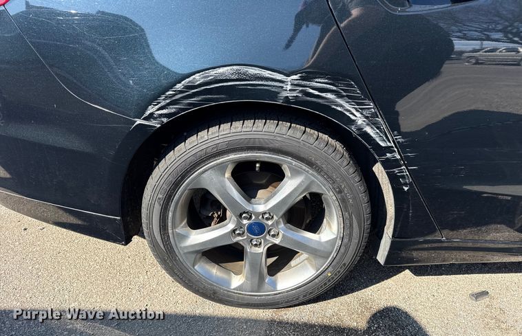 image for item FB8632 2014 Ford Fusion 