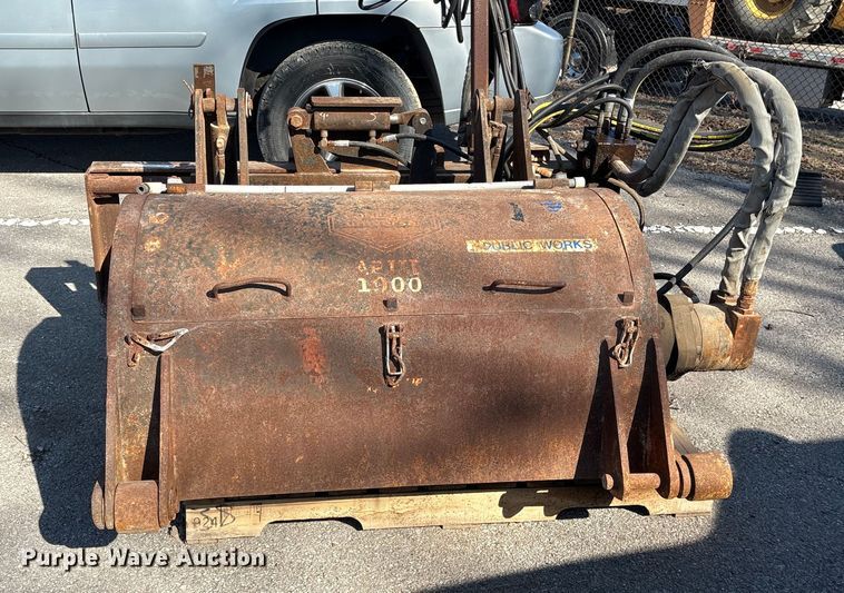 image for item FB8633 (2) asphalt planers