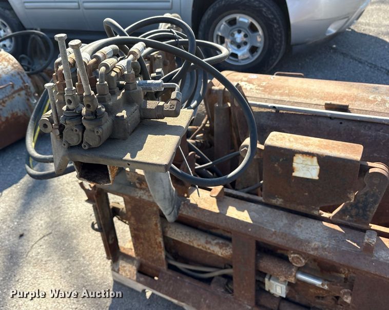 image for item FB8633 (2) asphalt planers