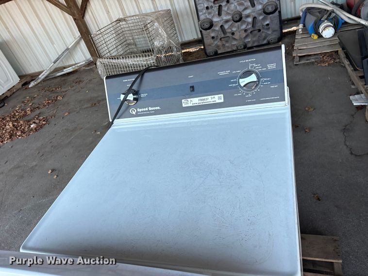 image for item FB8637 Washers and dryers