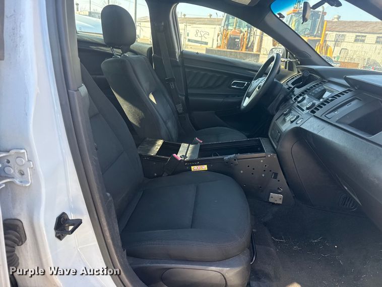 image for item FB8638 2015 Ford Taurus Police Interceptor 
