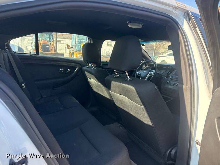 image for item FB8638 2015 Ford Taurus Police Interceptor 