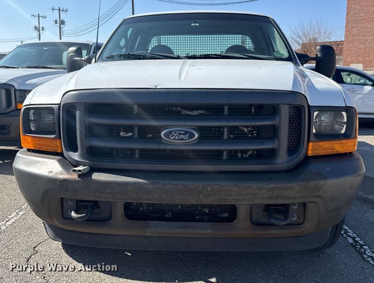 image for item FB8639 2001 Ford F250 Super Duty Ext. Cab utility bed pickup truck