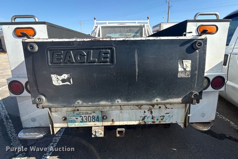 image for item FB8639 2001 Ford F250 Super Duty Ext. Cab utility bed pickup truck