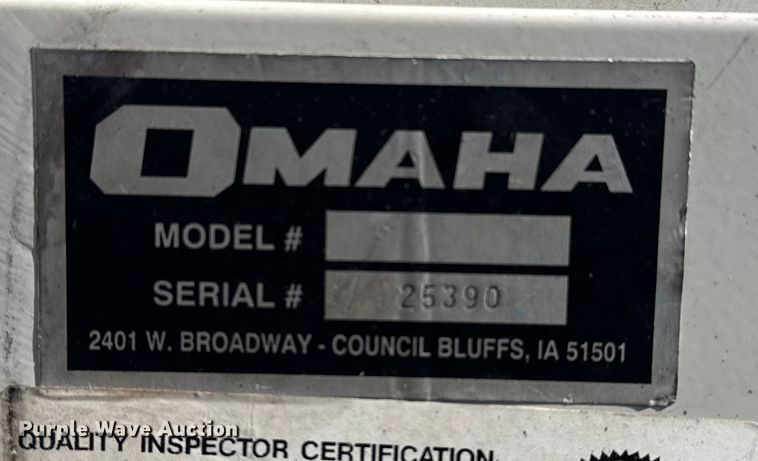 image for item FB8639 2001 Ford F250 Super Duty Ext. Cab utility bed pickup truck