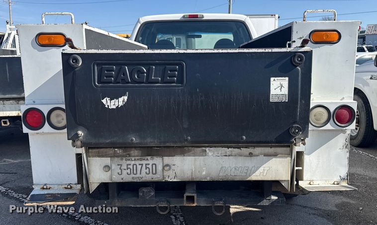 image for item FB8641 2001 Ford F250 Super Duty Ext. Cab utility bed pickup truck