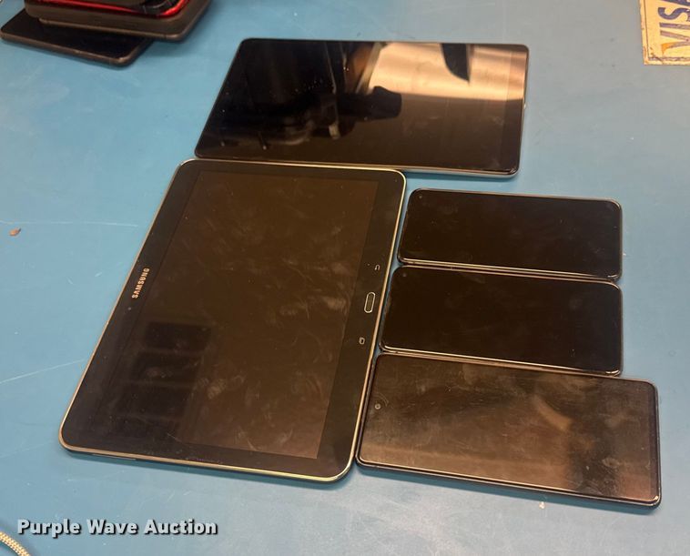 image for item FB8643 SAMSUNG electronics