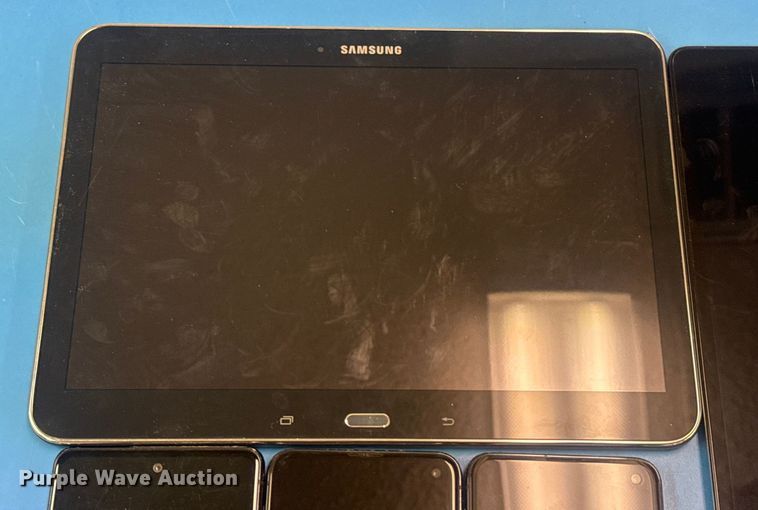 image for item FB8643 SAMSUNG electronics