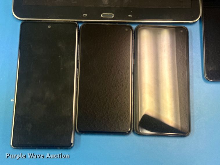 image for item FB8643 SAMSUNG electronics