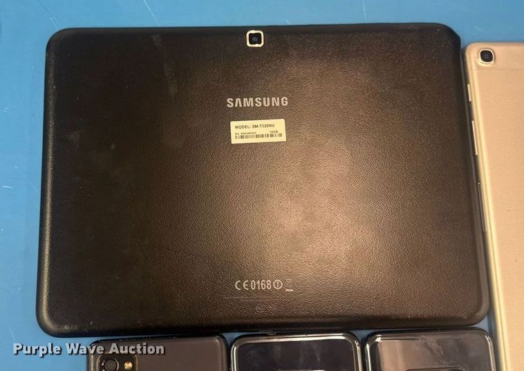 image for item FB8643 SAMSUNG electronics