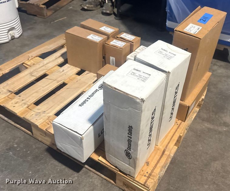 image for item FB8649 Locknetics equipment