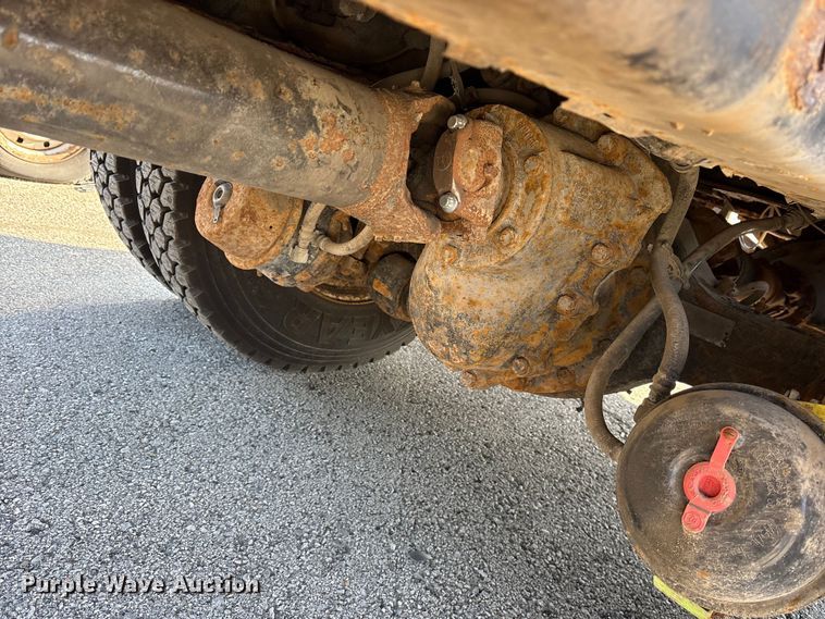 image for item FB8651 2012 International SF625 dump truck