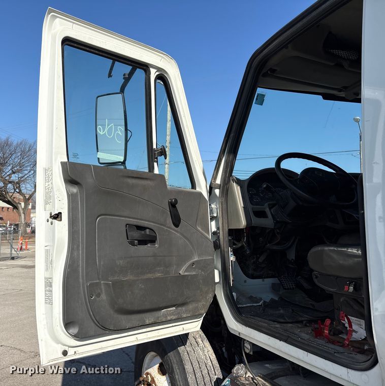 image for item FB8651 2012 International SF625 dump truck