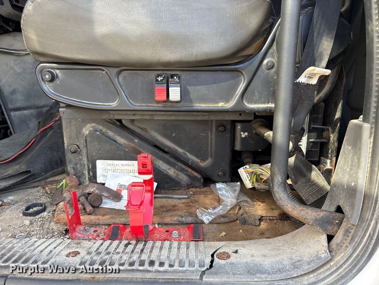 image for item FB8651 2012 International SF625 dump truck