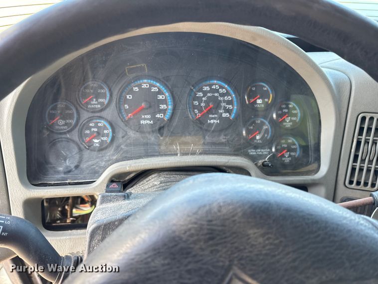 image for item FB8651 2012 International SF625 dump truck