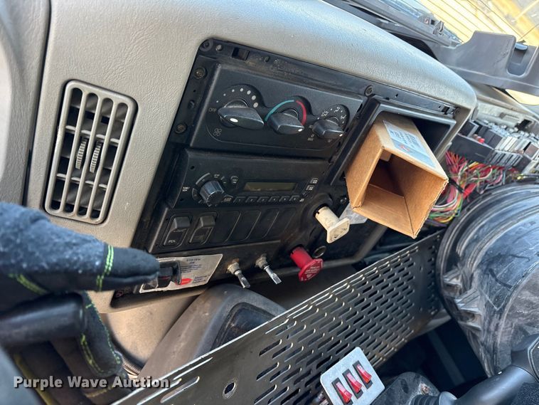 image for item FB8651 2012 International SF625 dump truck