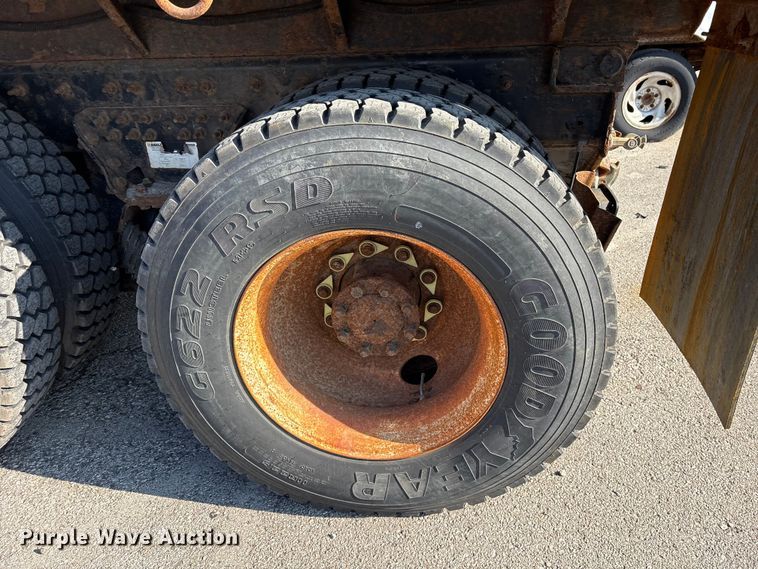 image for item FB8651 2012 International SF625 dump truck