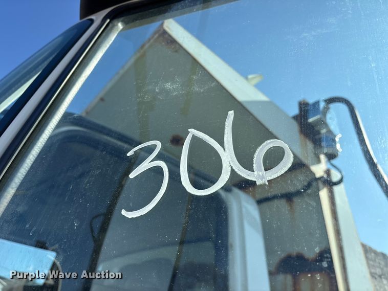 image for item FB8651 2012 International SF625 dump truck