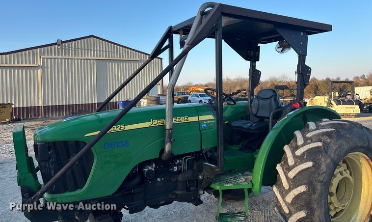 image for item FC1538 2007 John Deere 5325 tractor