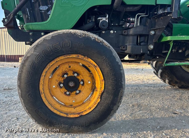 image for item FC1538 2007 John Deere 5325 tractor