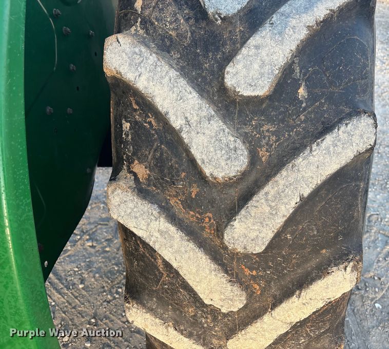 image for item FC1538 2007 John Deere 5325 tractor