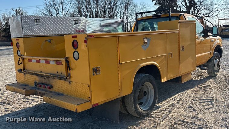 image for item FC1540 2004 Ford F450 Super Duty utility / service truck