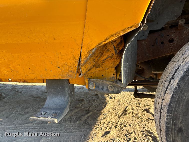 image for item FC1540 2004 Ford F450 Super Duty utility / service truck