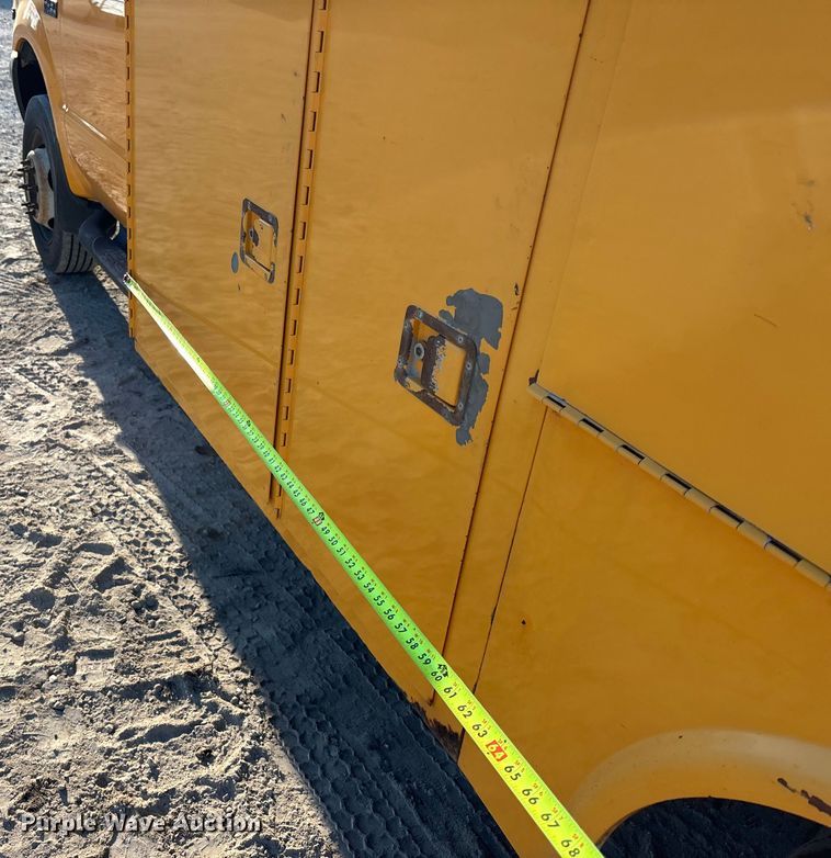 image for item FC1540 2004 Ford F450 Super Duty utility / service truck