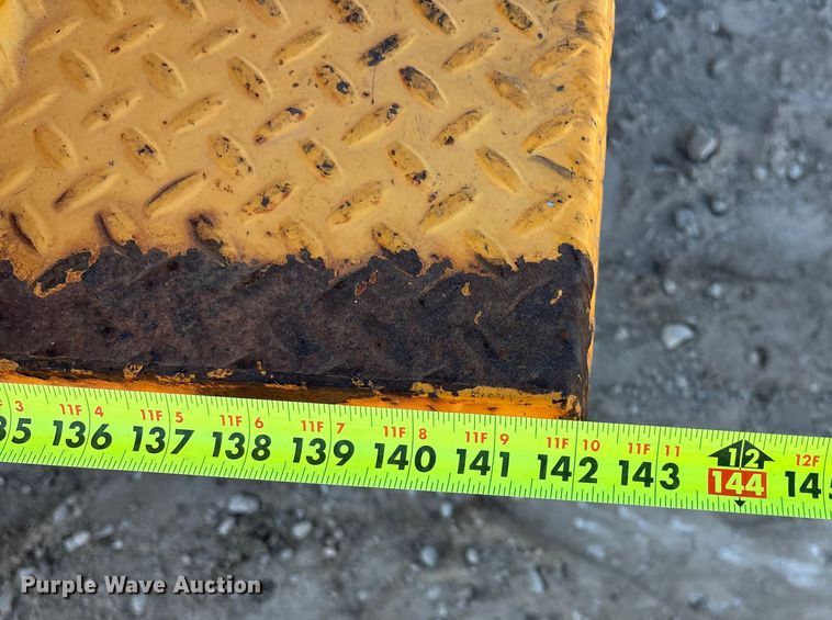 image for item FC1540 2004 Ford F450 Super Duty utility / service truck