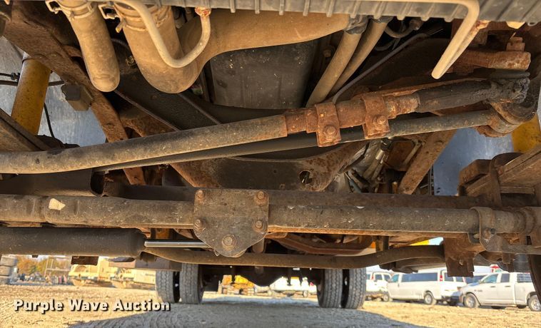 image for item FC1540 2004 Ford F450 Super Duty utility / service truck