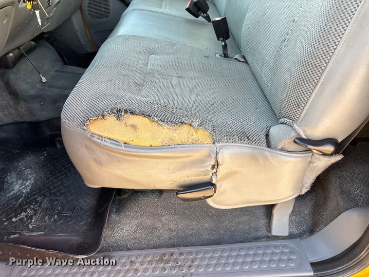 image for item FC1540 2004 Ford F450 Super Duty utility / service truck