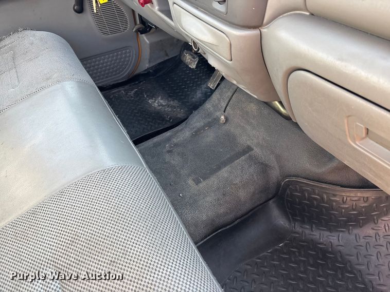 image for item FC1540 2004 Ford F450 Super Duty utility / service truck