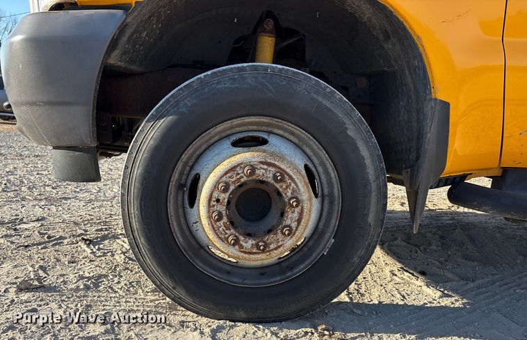 image for item FC1540 2004 Ford F450 Super Duty utility / service truck