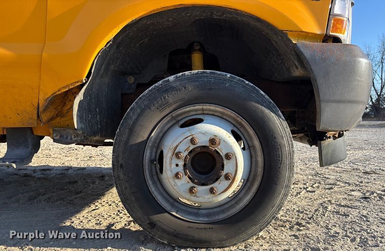 image for item FC1540 2004 Ford F450 Super Duty utility / service truck