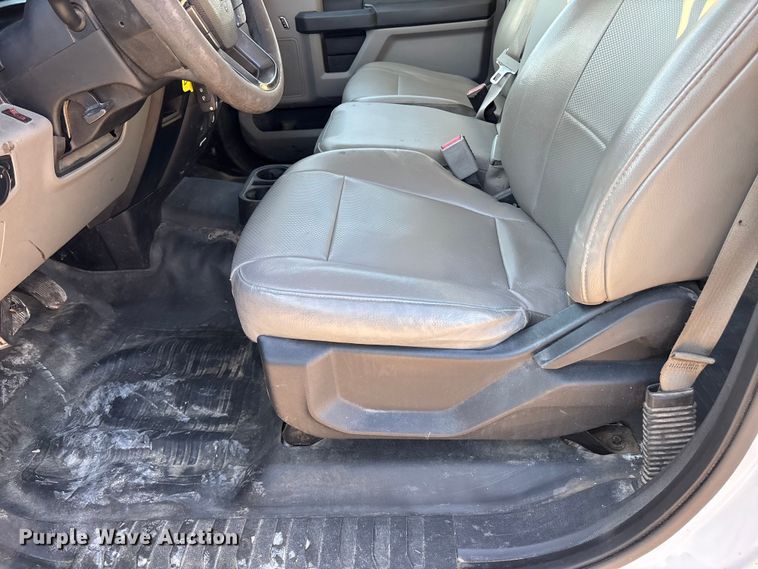 image for item FC1541 2016 Ford F150 Crew Cab pickup truck