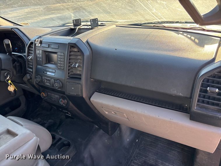 image for item FC1541 2016 Ford F150 Crew Cab pickup truck