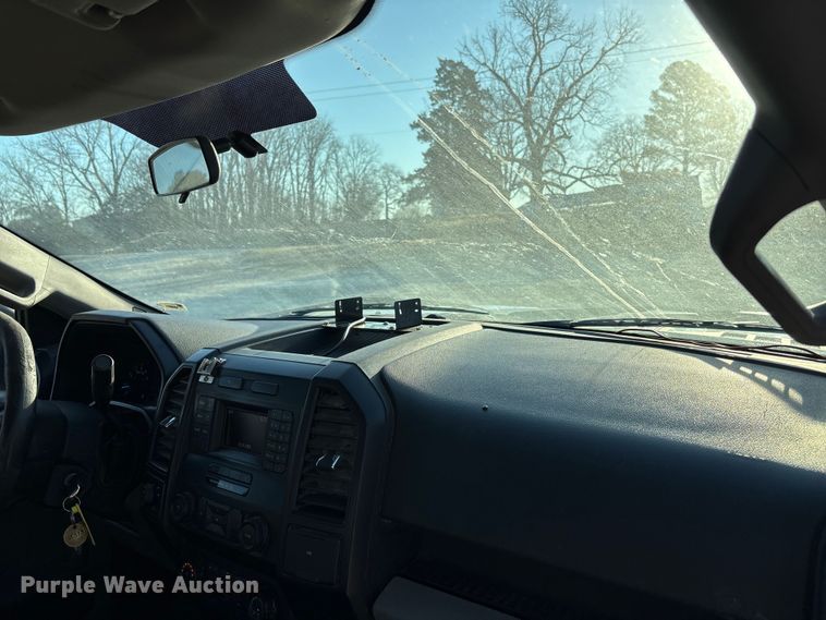 image for item FC1541 2016 Ford F150 Crew Cab pickup truck