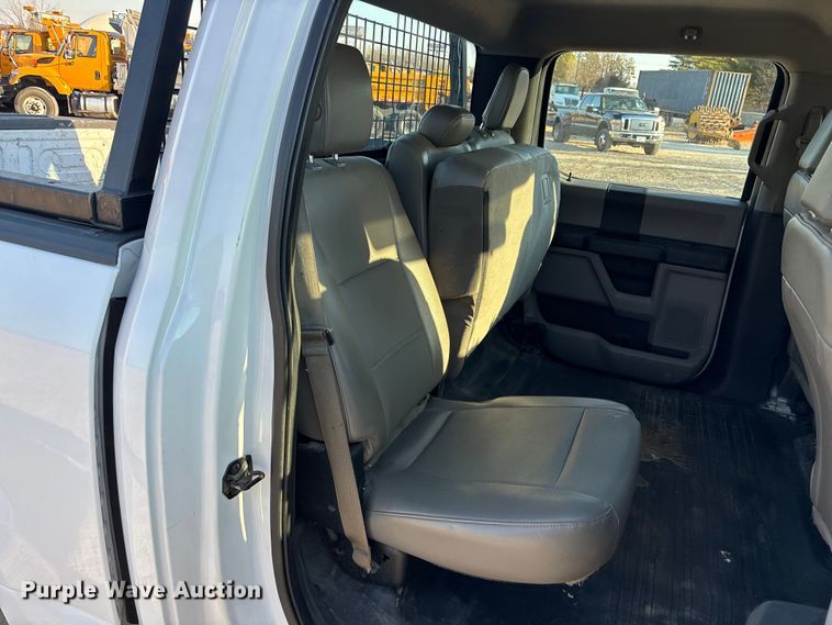 image for item FC1541 2016 Ford F150 Crew Cab pickup truck