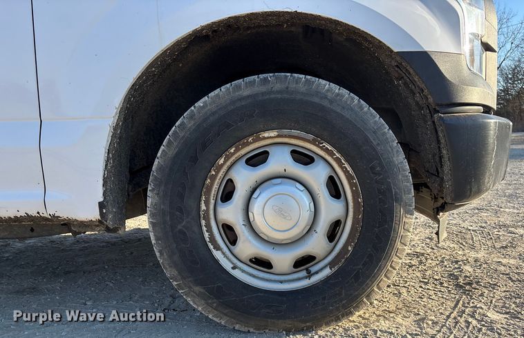 image for item FC1541 2016 Ford F150 Crew Cab pickup truck