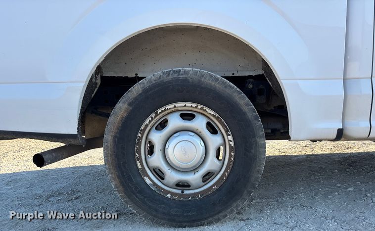 image for item FC1541 2016 Ford F150 Crew Cab pickup truck