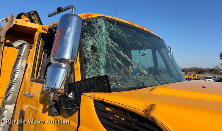 image for item FC1542 2014 International 7500 dump truck