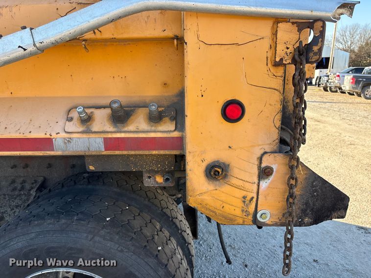 image for item FC1542 2014 International 7500 dump truck