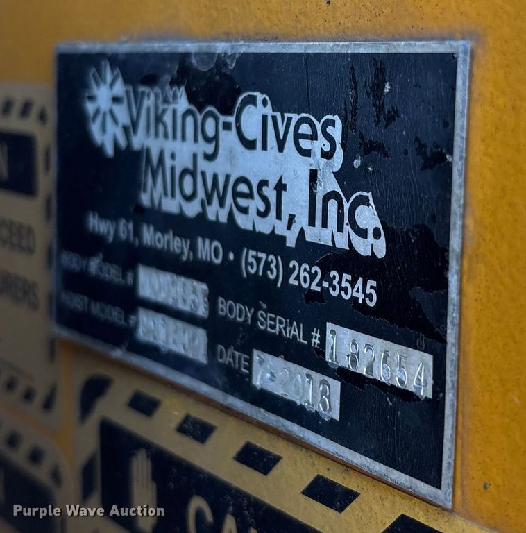 image for item FC1542 2014 International 7500 dump truck