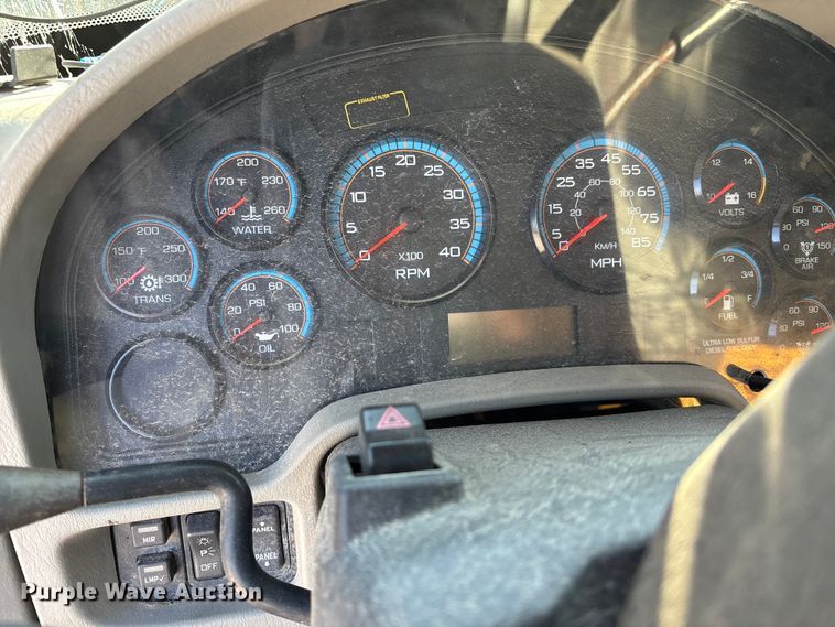 image for item FC1542 2014 International 7500 dump truck