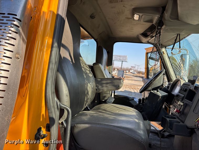 image for item FC1542 2014 International 7500 dump truck